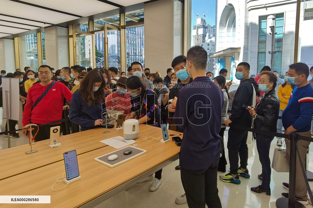 Huawei MATe40 Porsche Version