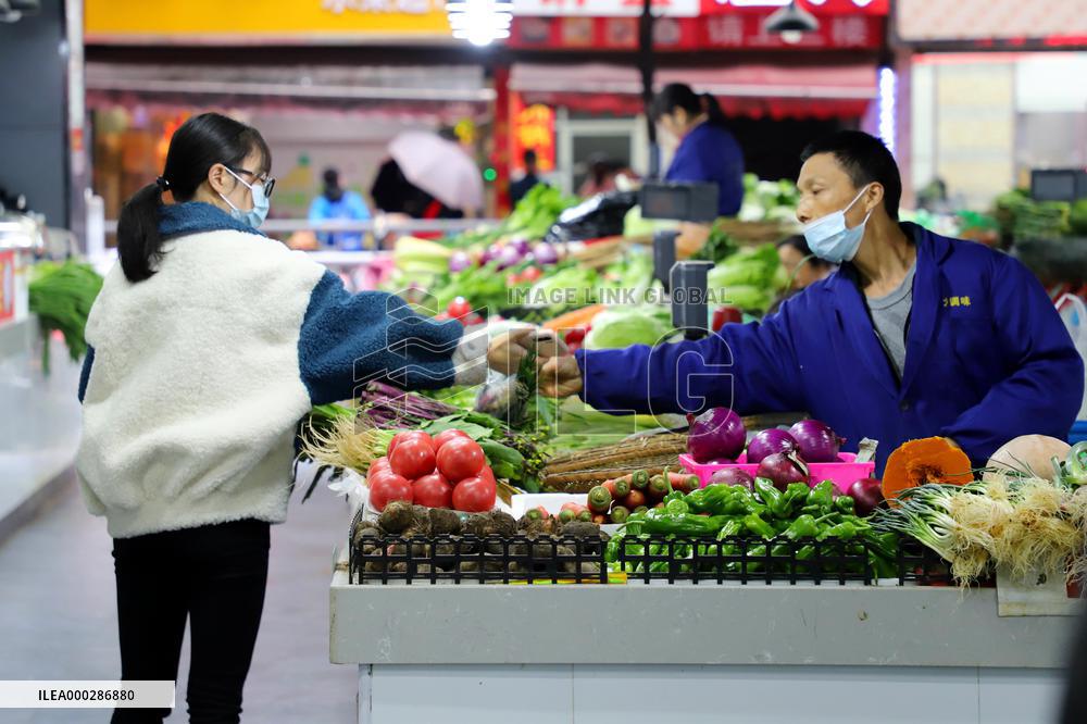 Vegetable Market Supply In Winter
