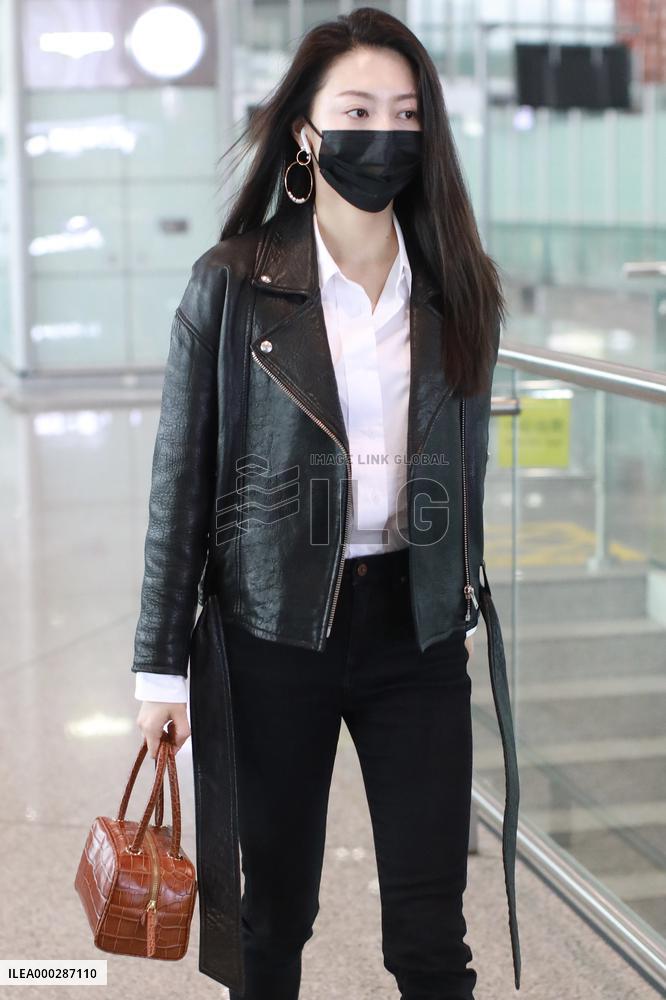 Actress Huang Mengying