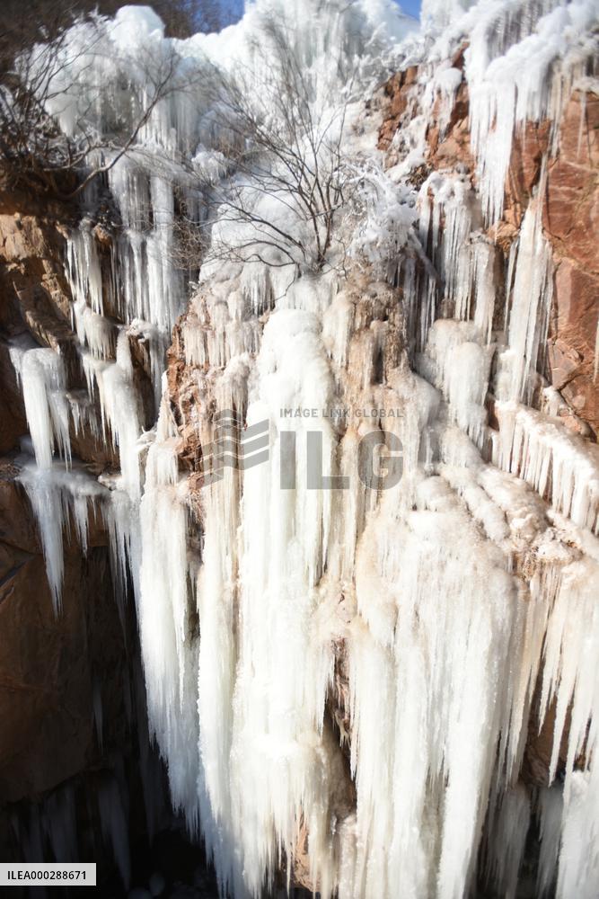 Frozen Waterfalls