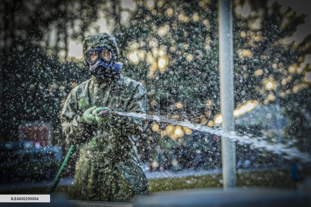 Armed Police Officers And Soldiers Conducted Emergency Drill