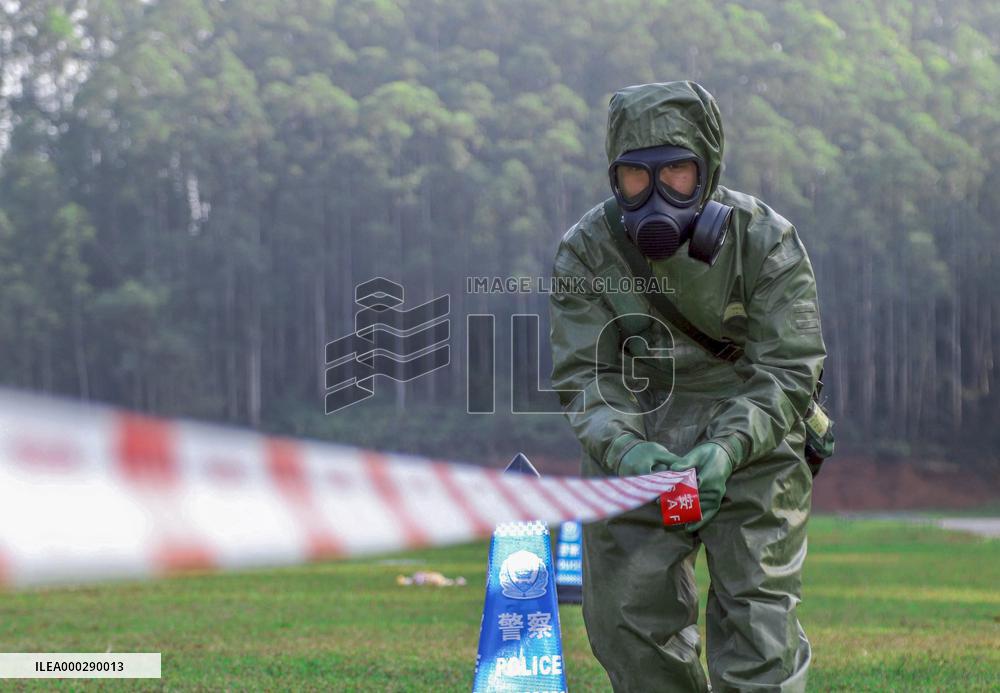 Armed Police Officers And Soldiers Conducted Emergency Drill
