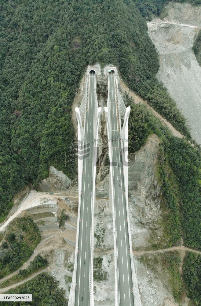 Hongxi Mega-bridge Opened