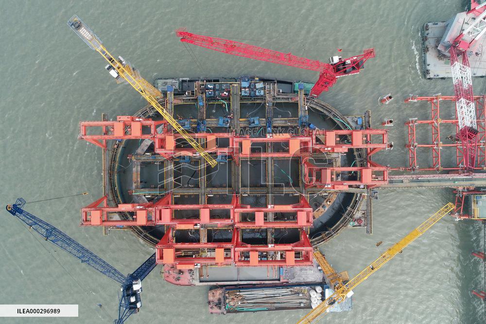 Changtai Yangtze River Bridge Construction