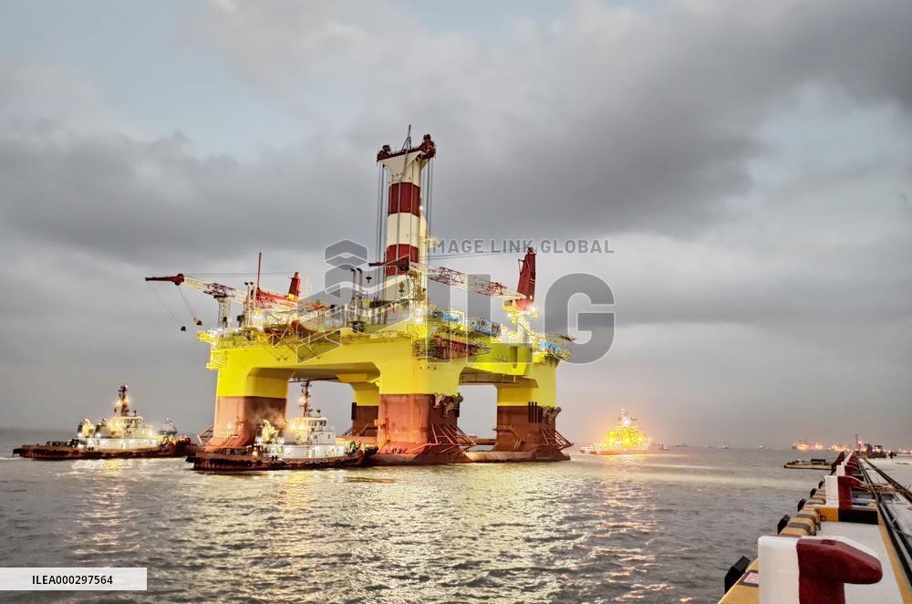 CMHI-182 Mid Deep Water Semi Submersible Drilling Platform