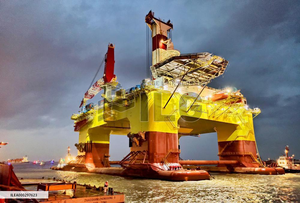 CMHI-182 Mid Deep Water Semi Submersible Drilling Platform