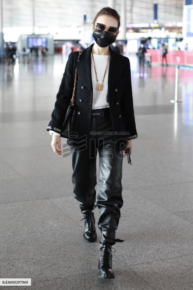 Actress Wang Ou