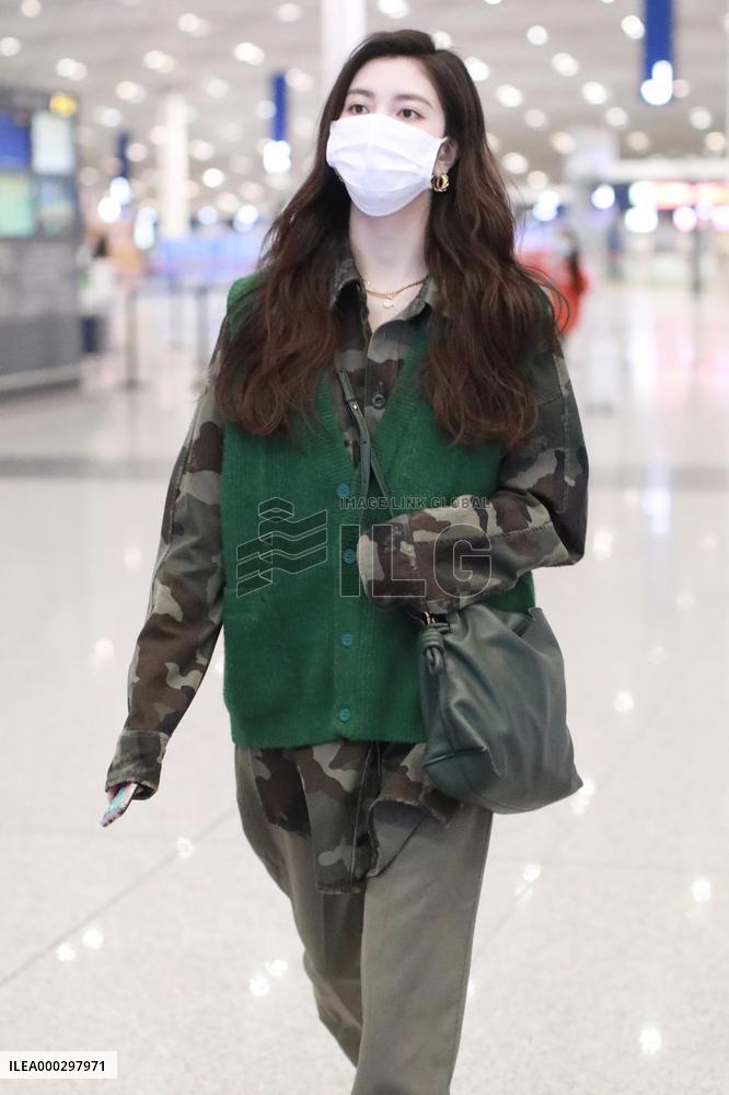 Actress Song Yanfei