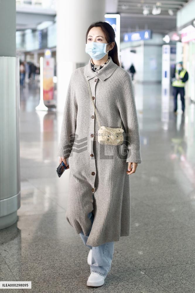 Actress Yang Tongshu