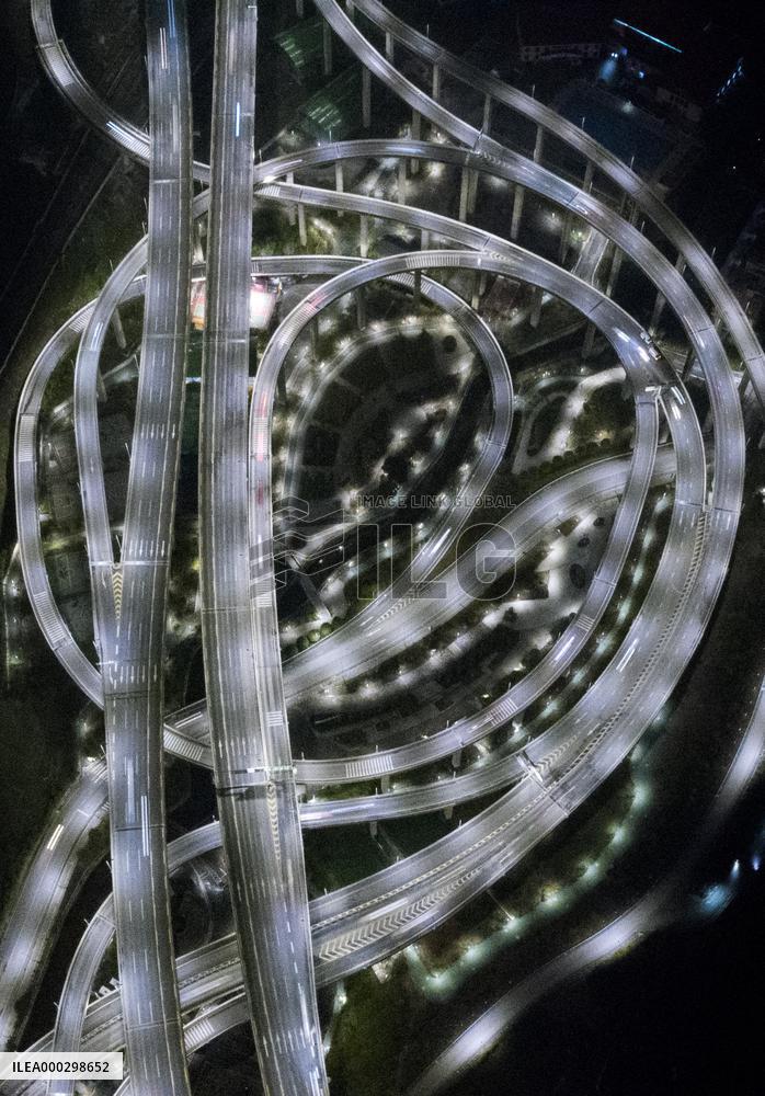 Qianchun Overpass