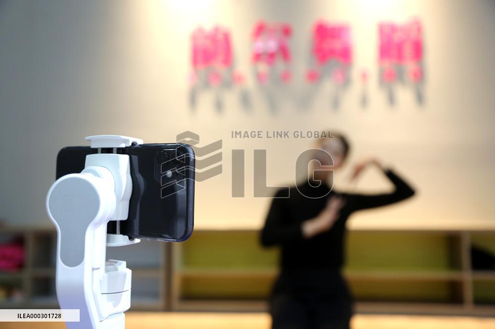 Dance Art Training Live Webcast