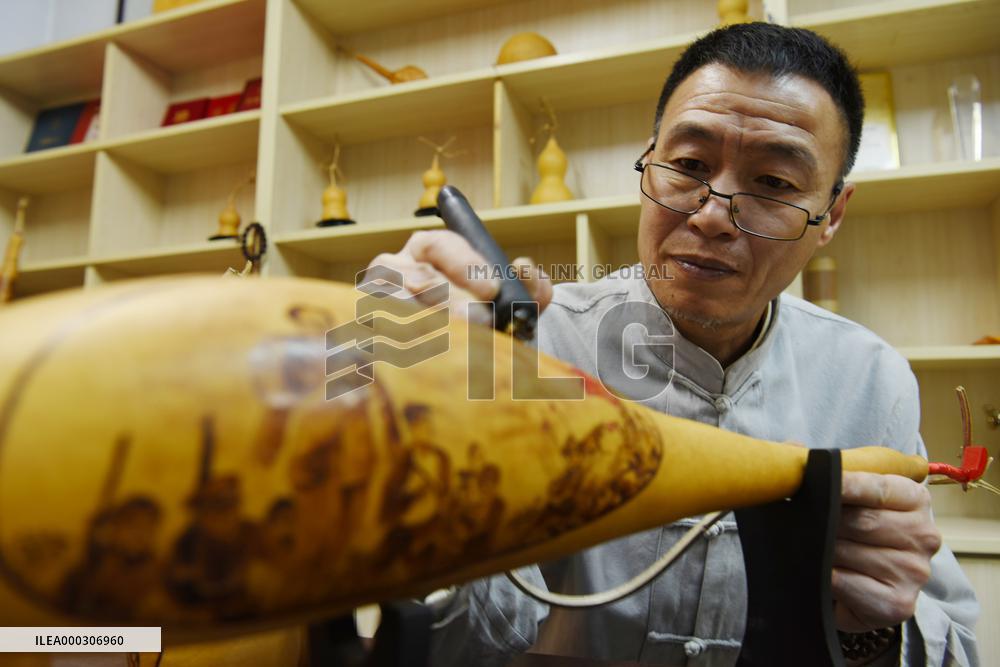 Calabash Pyrographic Works With Party History