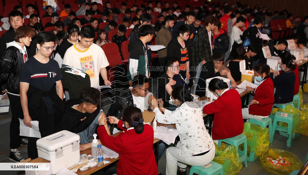 College Students Vaccination
