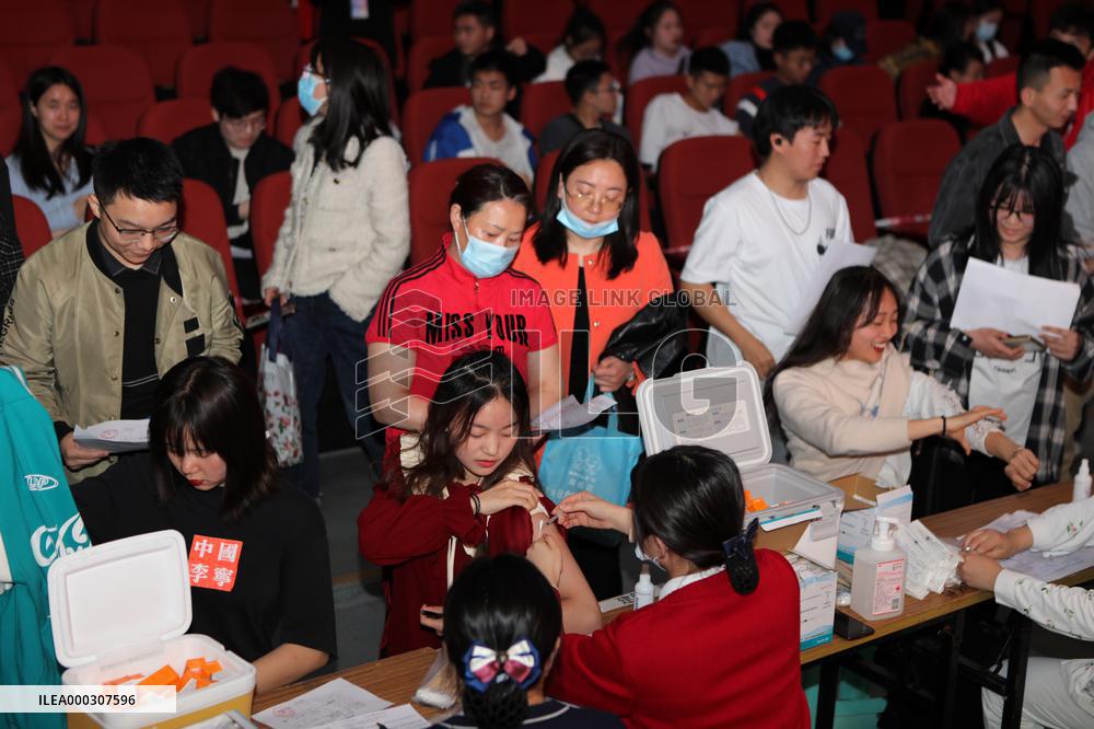 College Students Vaccination