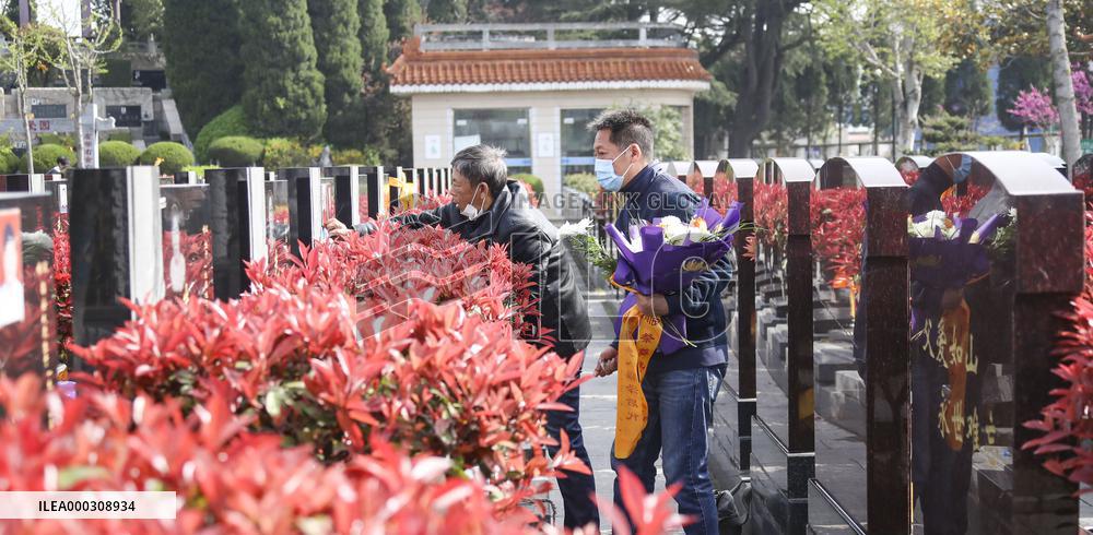 Tomb Sweeping Day