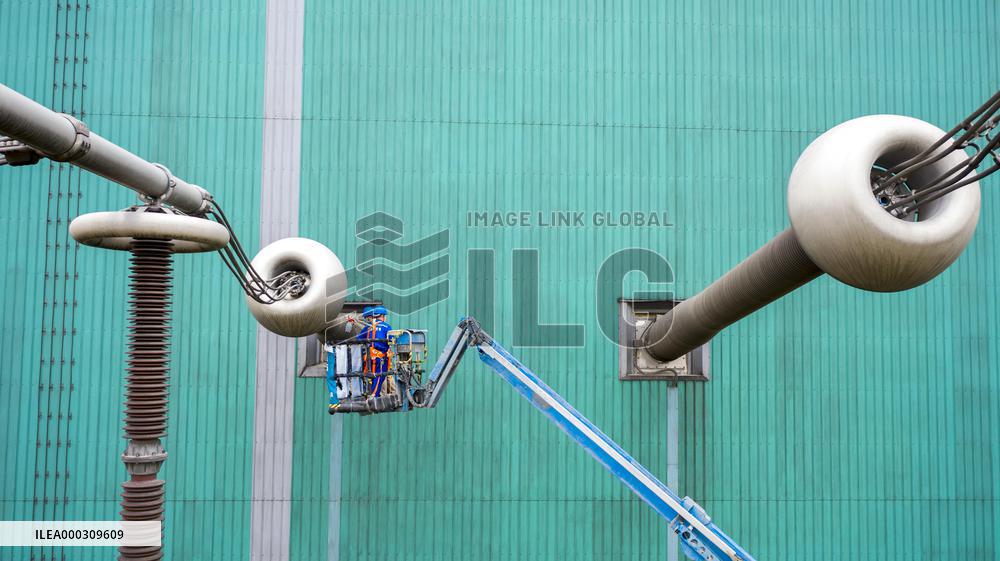 The First UHV Station in Jiangsu Power Grid