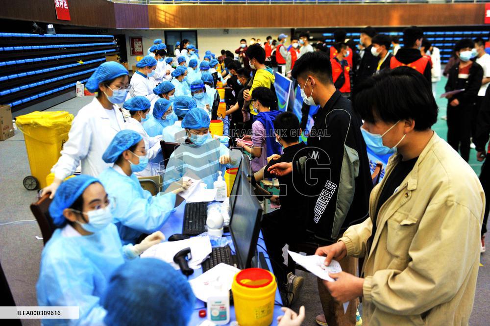 College Students Vaccination