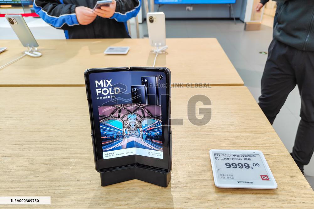 Xiaomi First Foldable Phone Mix Fold