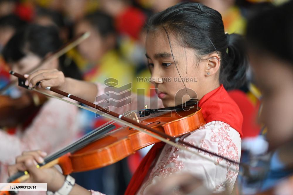 Primary School Traditional Culture Education