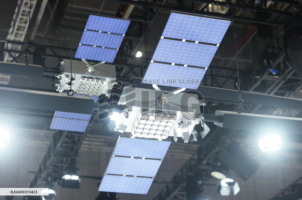 A Low-orbit Internet Satellite Model Displayed At The Shanghai A