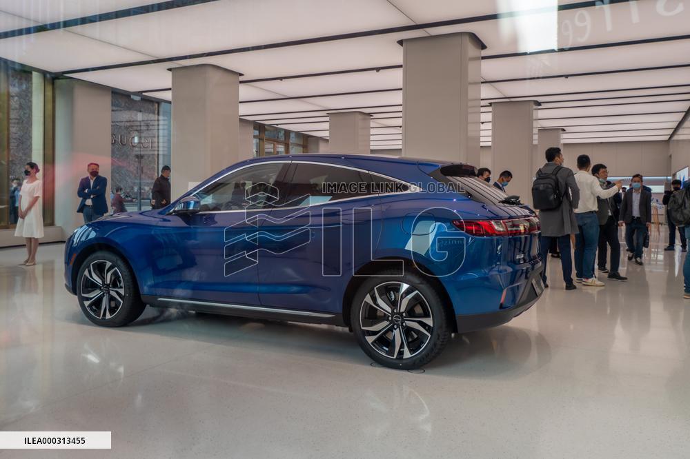 Huawei Smart SF5 Car