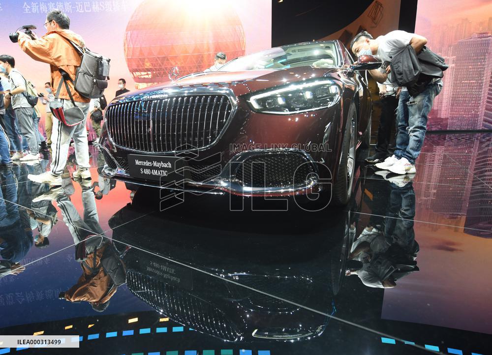 Maybach S480 luxury sedan at the Shanghai Auto Show