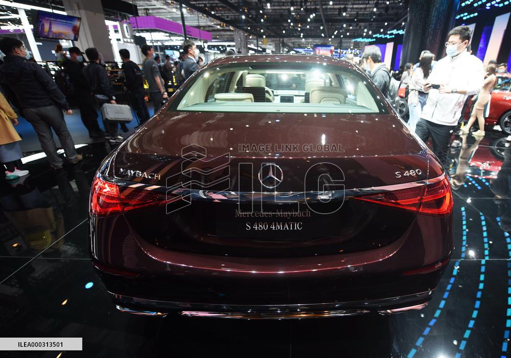 Maybach S480 luxury sedan at the Shanghai Auto Show