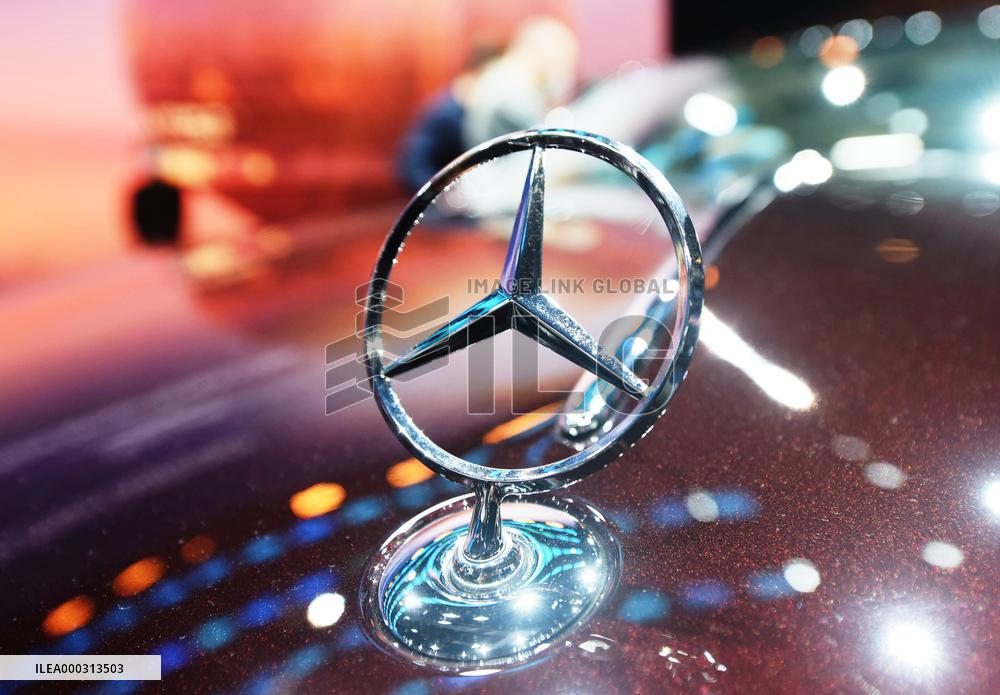 Maybach S480 luxury sedan at the Shanghai Auto Show