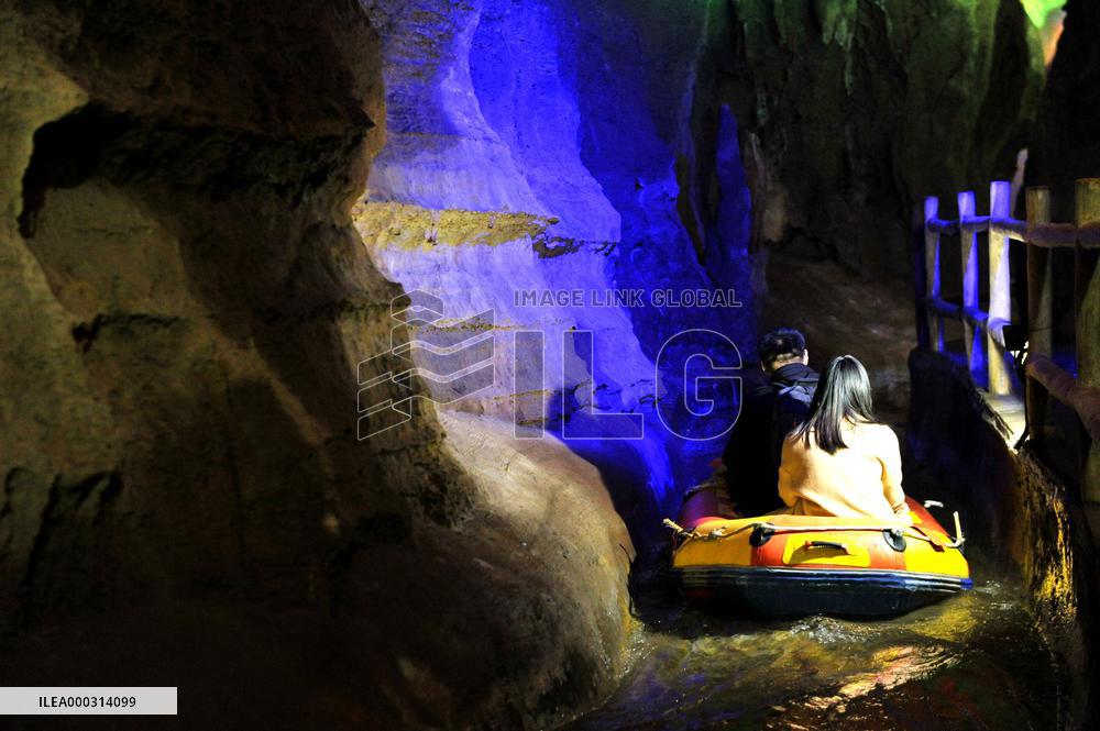 China Shandong Underground Grand Canyon