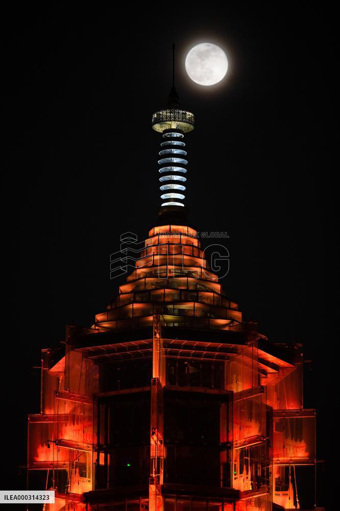 Supermoon