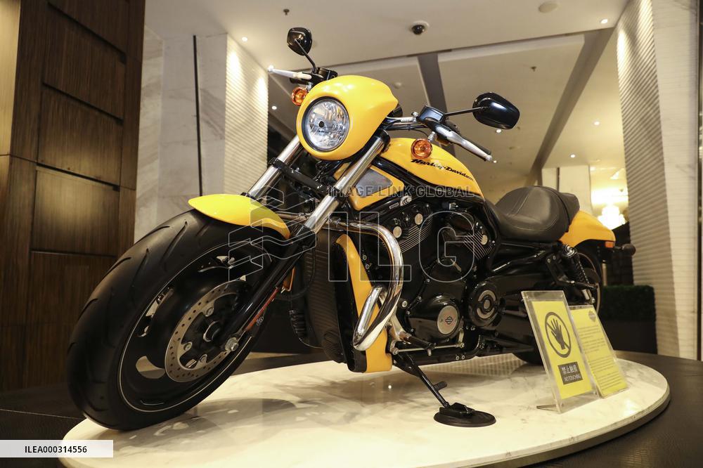 Harley-Davidson VRSCDX Motorcycle