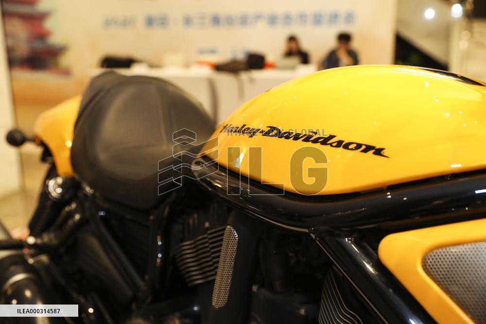 Harley-Davidson VRSCDX Motorcycle