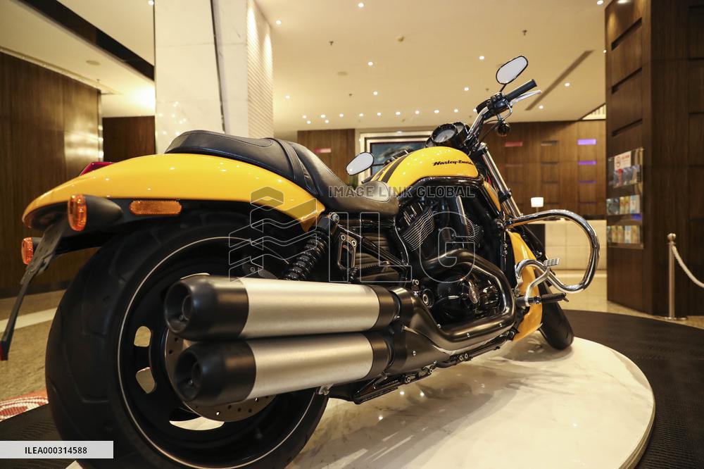 Harley-Davidson VRSCDX Motorcycle