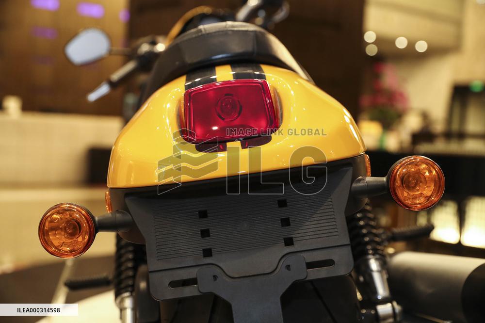 Harley-Davidson VRSCDX Motorcycle