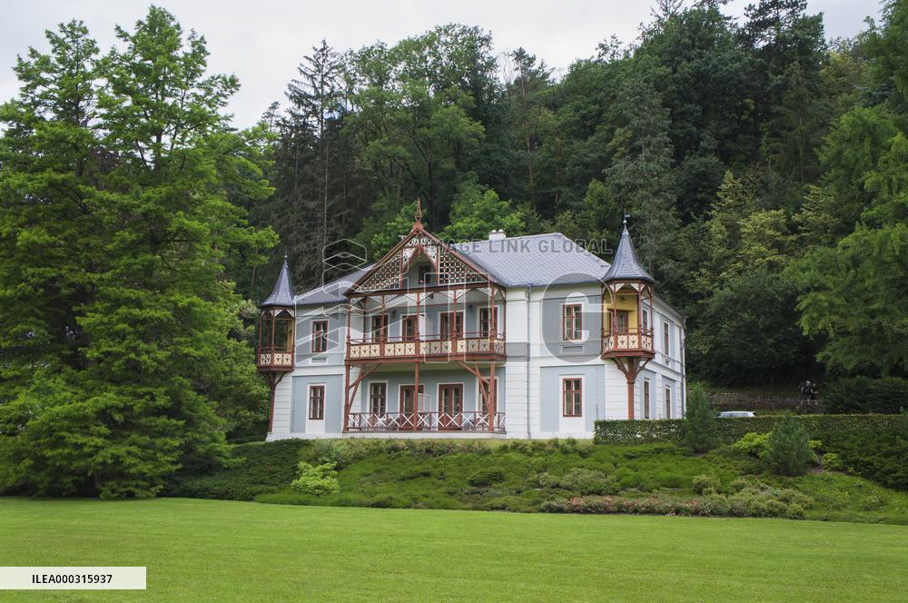 Rose Villa, Luhacovice