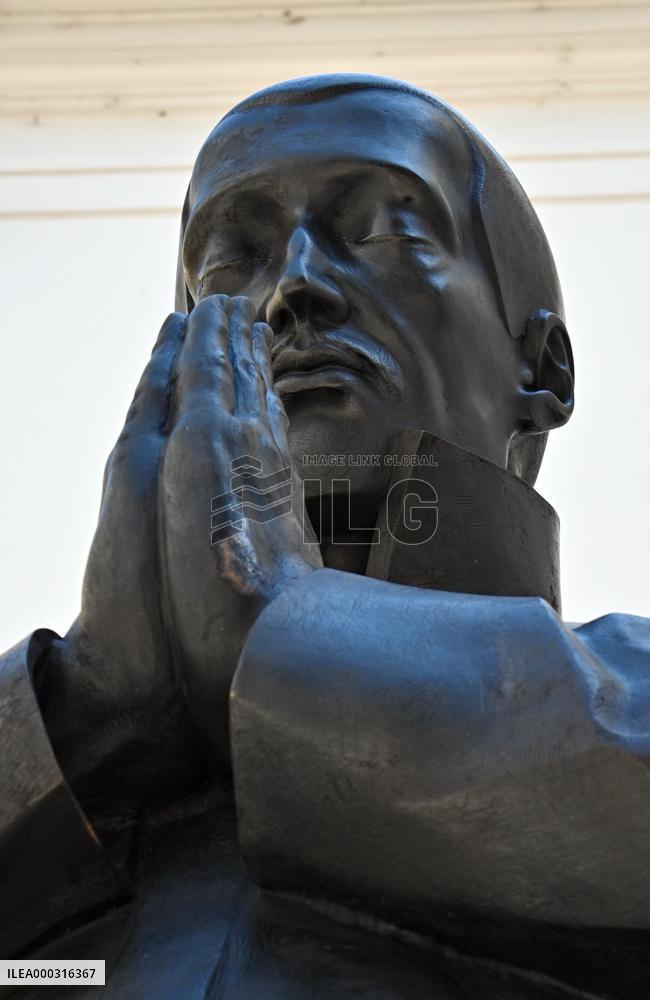 installation of statue of priest Martin Streda