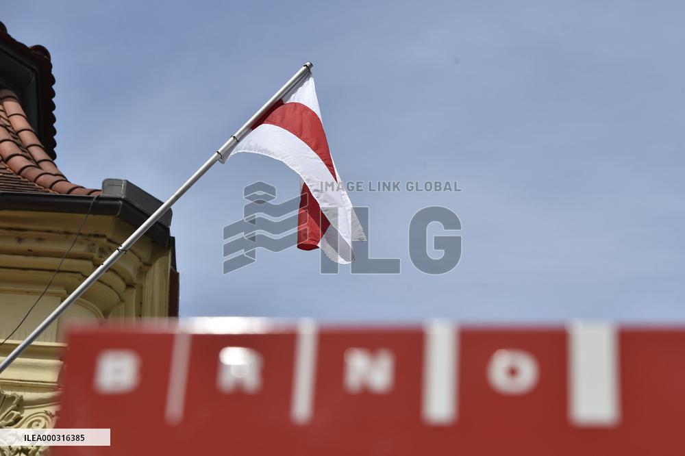 Brno City Council hanging the historic flag of Belarus in support of its citizens