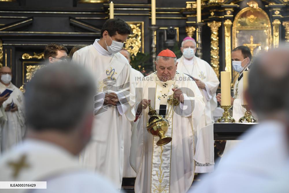 Dominik Duka, Blessing of a replica of the Marian column in Prague