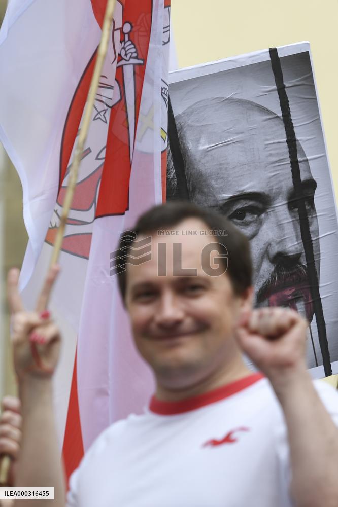 Crowds in Prague, express solidarity with Belarusian protest, people, rally