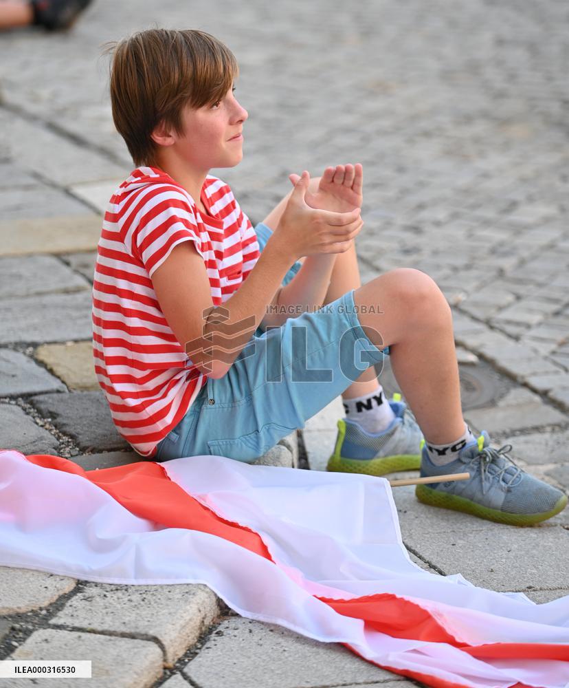 Crowds in Brno, express solidarity with Belarusian protest, people, rally