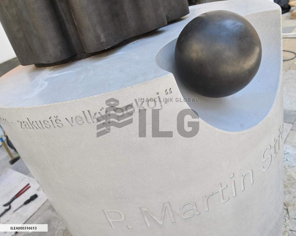 installation of statue of priest Martin Streda