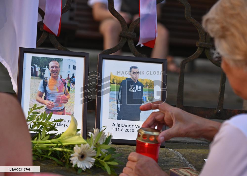 Crowds in Brno, express solidarity with Belarusian protest, people, rally