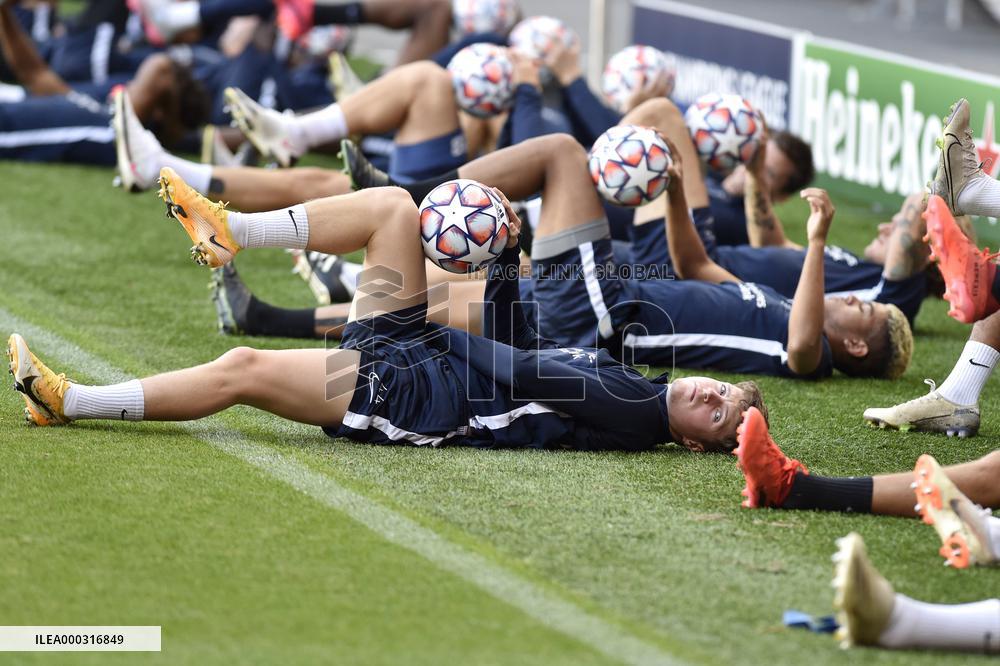 FC Midtjylland, training session