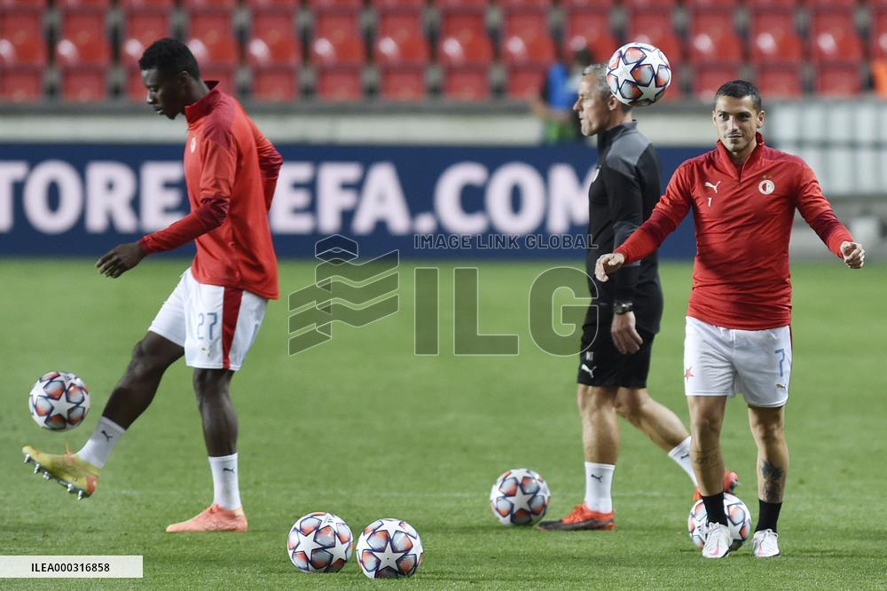 Ibrahim Benjamin Traore, Nicolae Stanciu