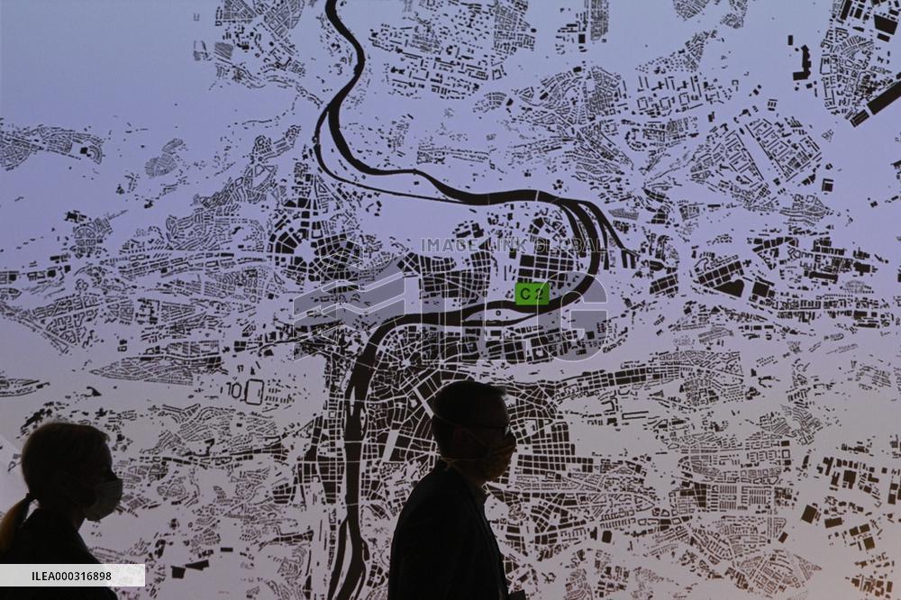 Center for Architecture and Metropolitan Planning (CAMP), Prague Tomorrow? Priorities in Prague, exhibition