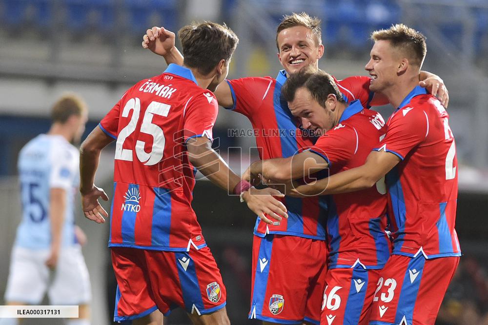 Soccer players of Viktoria Plzen celebrate a victory