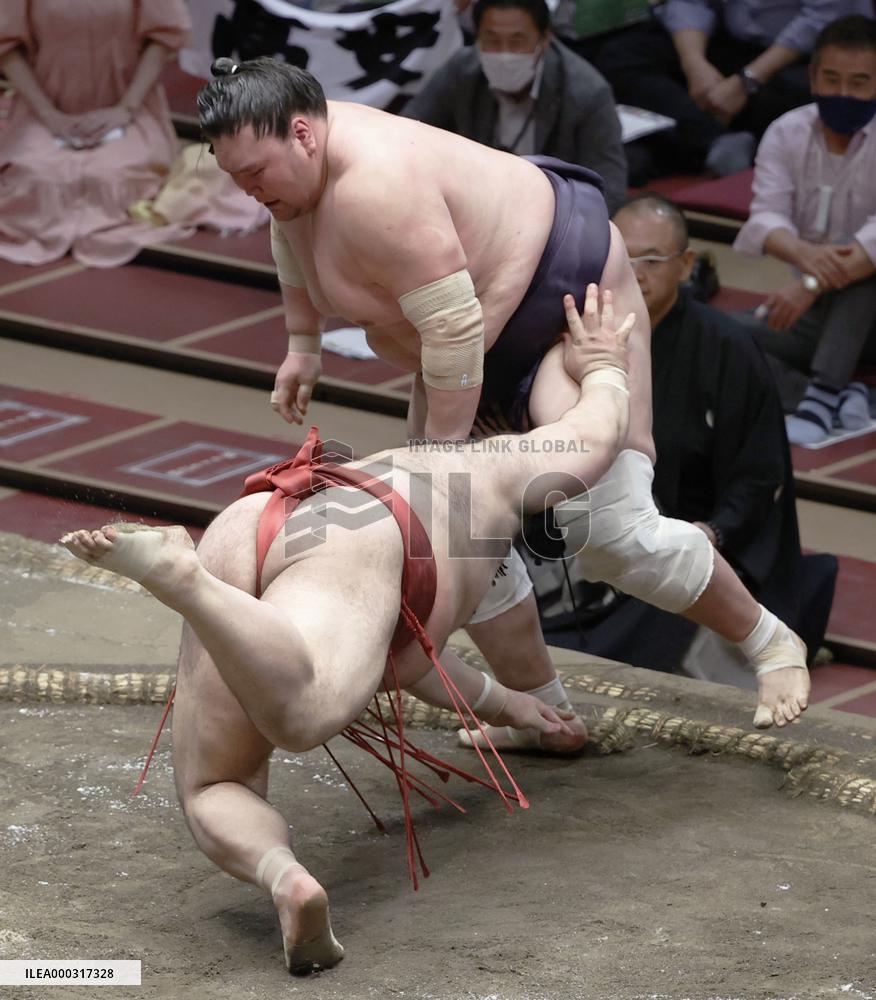 Summer Grand Sumo Tournament
