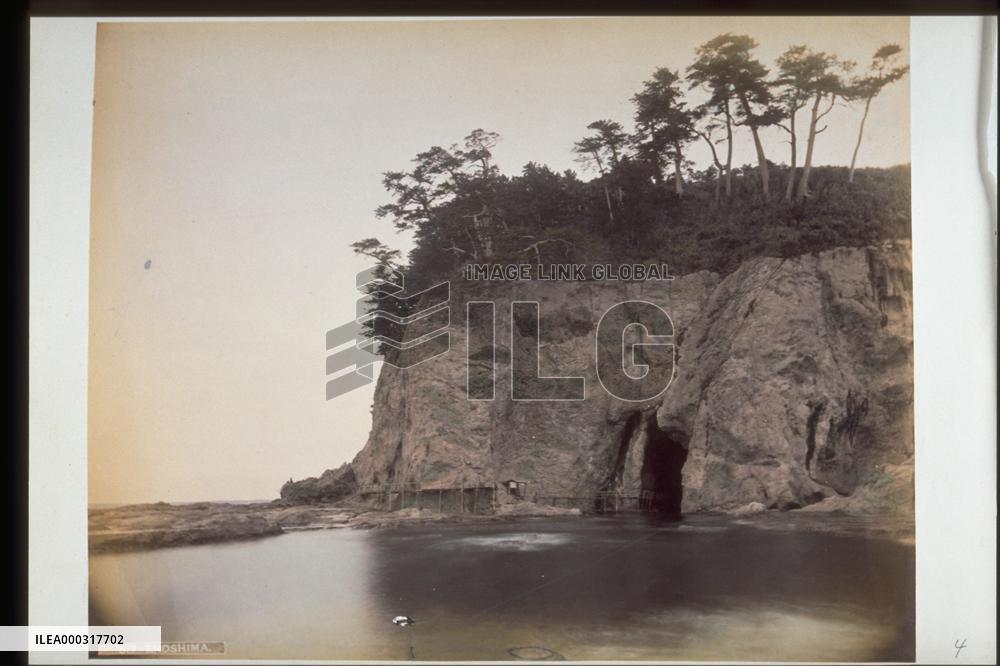 The cave on Enoshima Island