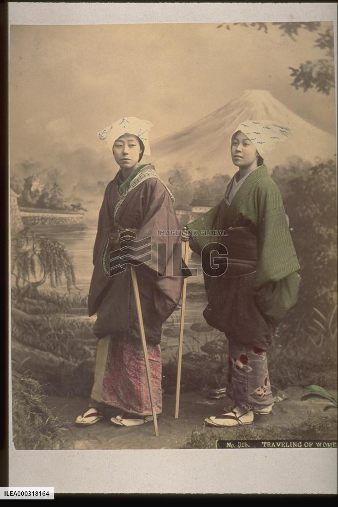 Women dressed up for travel