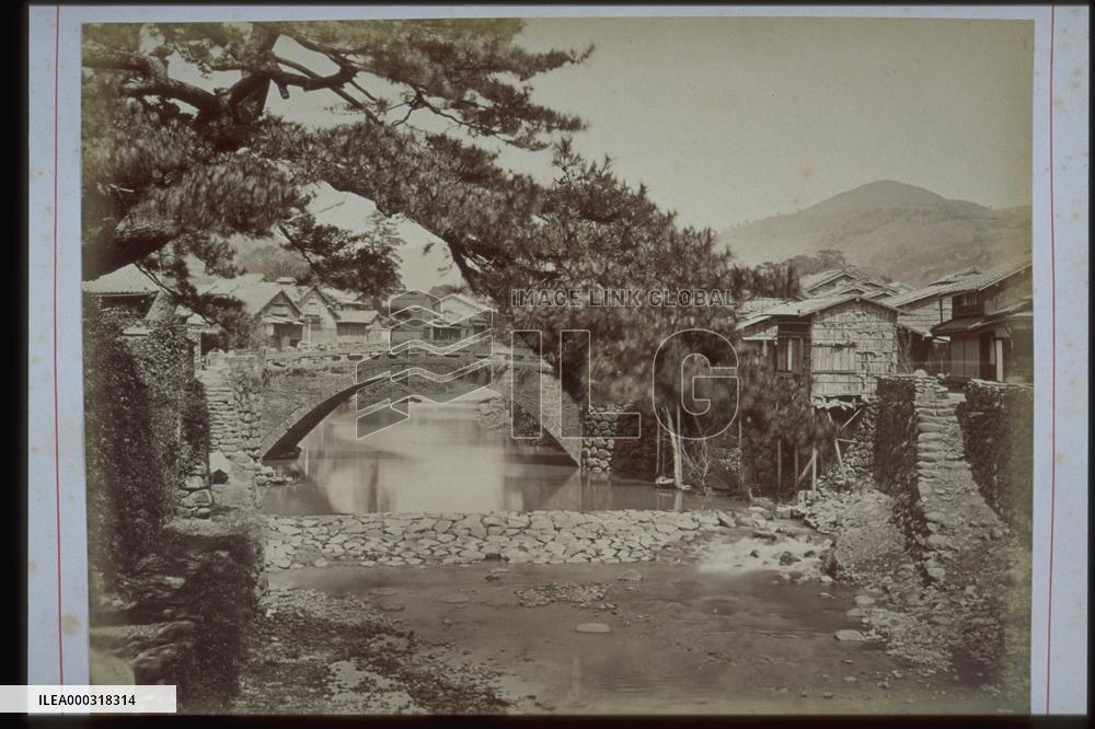 Nakashima River and Amigasa-bashi Bridge